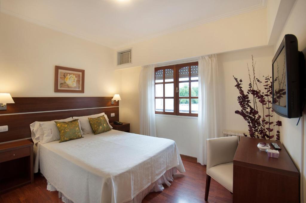 Los Tilos Hotel Y Spa By Cph Villa Carlos Paz Dış mekan fotoğraf