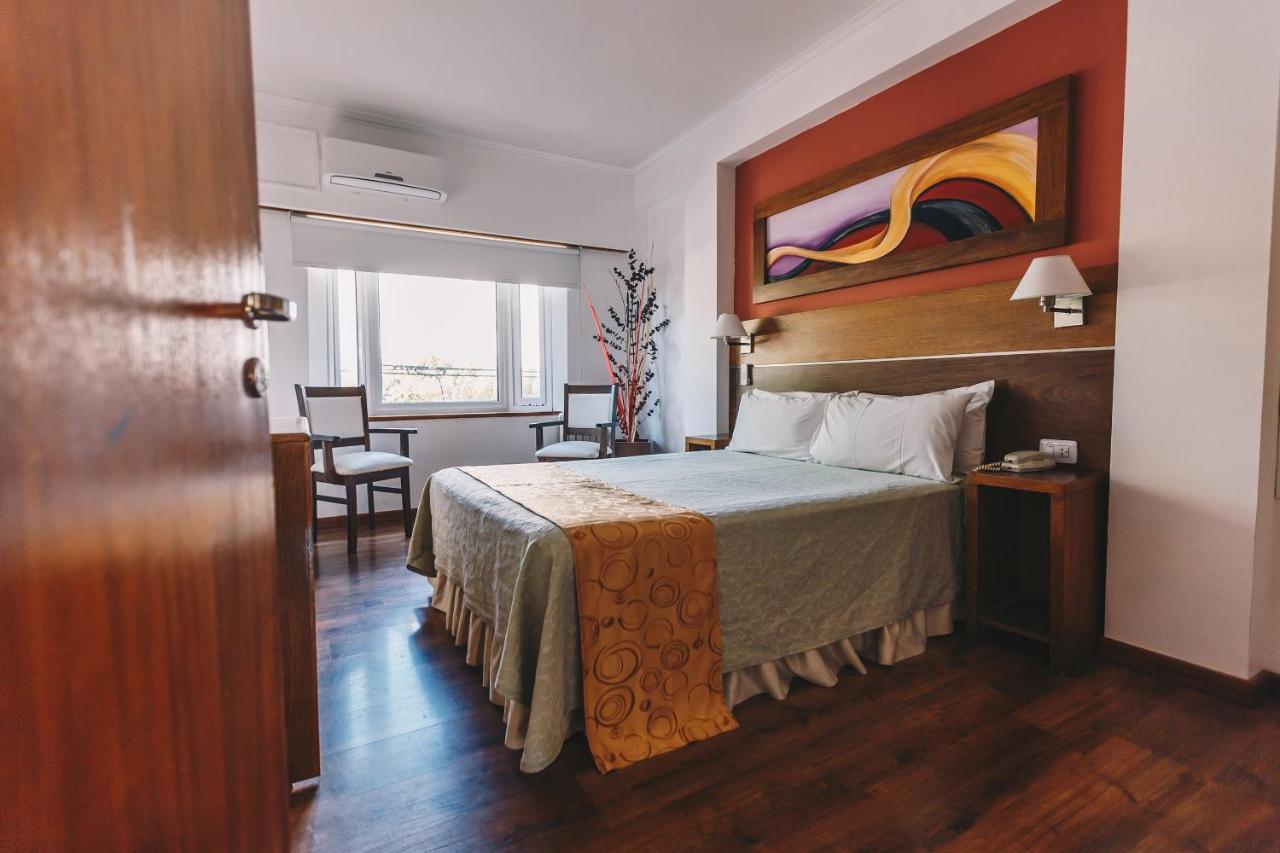 Los Tilos Hotel Y Spa By Cph Villa Carlos Paz Dış mekan fotoğraf